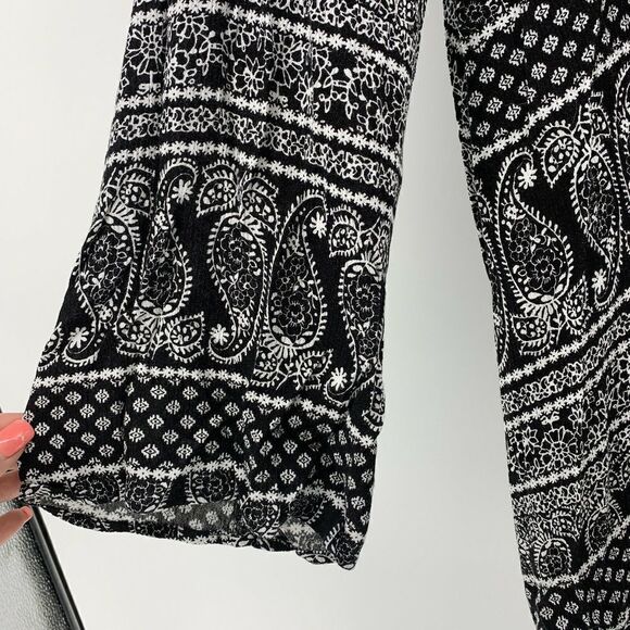 Interi Black Paisley Bell Sleeve Tunic Medium - Picture 6 of 8